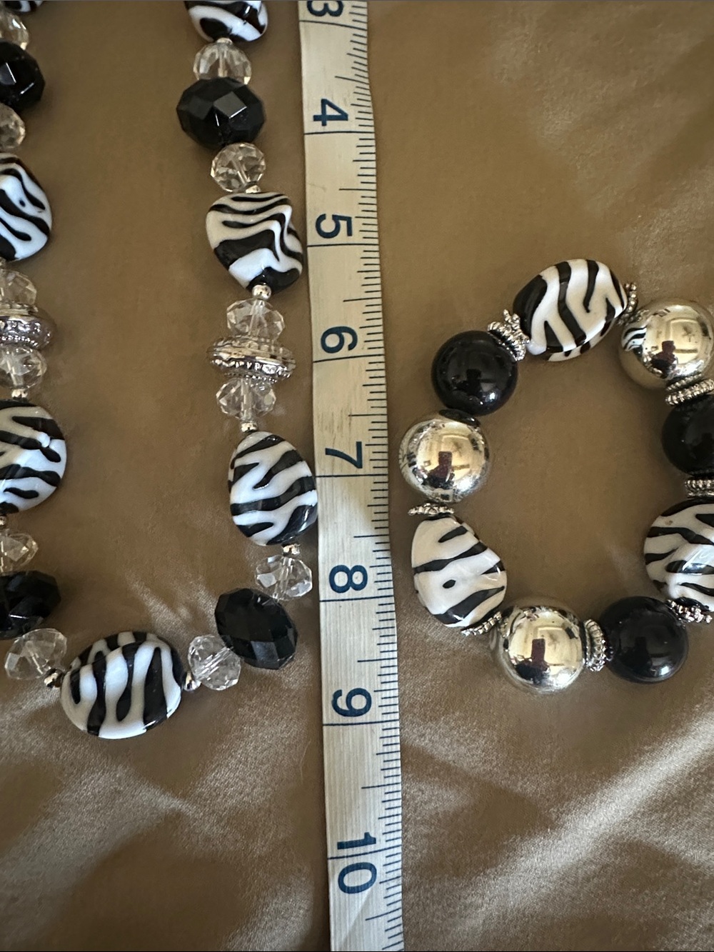Women’s Zebra Print Bead Necklace and Bracelet Set - Black & White - Picture 3 of 3